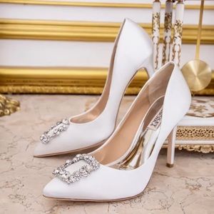 Cher Crystal Embellished Pump 
Badgley Mischka Collection
